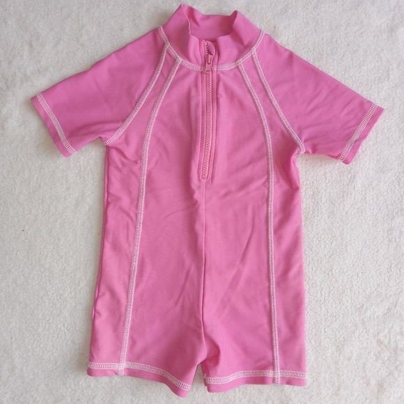 L.L. Bean Other - 5 for $10 L.L.Bean Baby Girl Shortsleeve Zip Up Rashguard size 3-6M